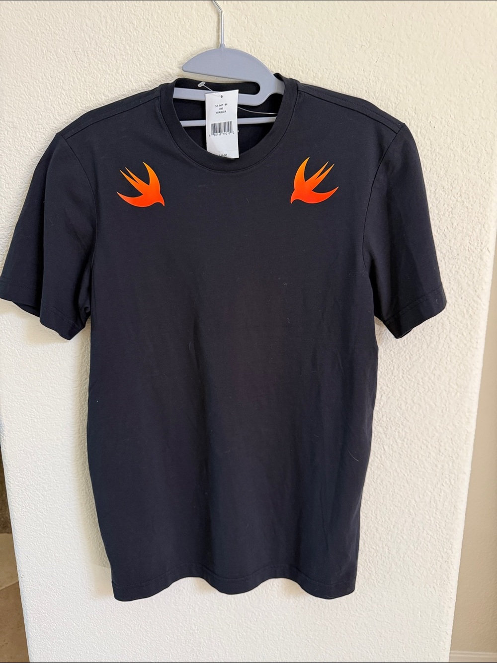 Apple Computer
 Swift logo Black tee shirt orange flames birds (XS) Cupertino HQ